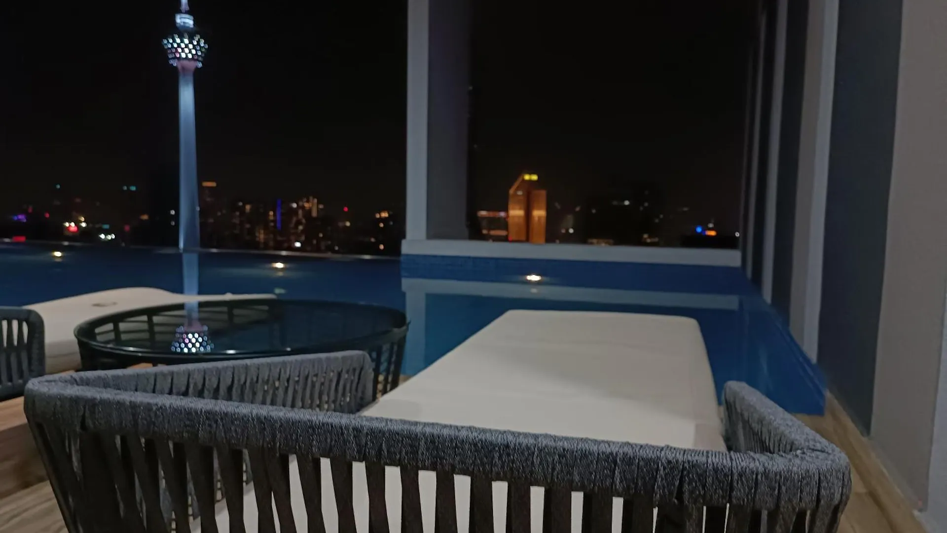 Col 27B Klcc View & Infinity Pool View Apartman Kuala Lumpur