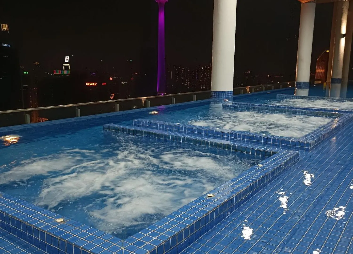 Col 27B Klcc View & Infinity Pool View Apartman Kuala Lumpur