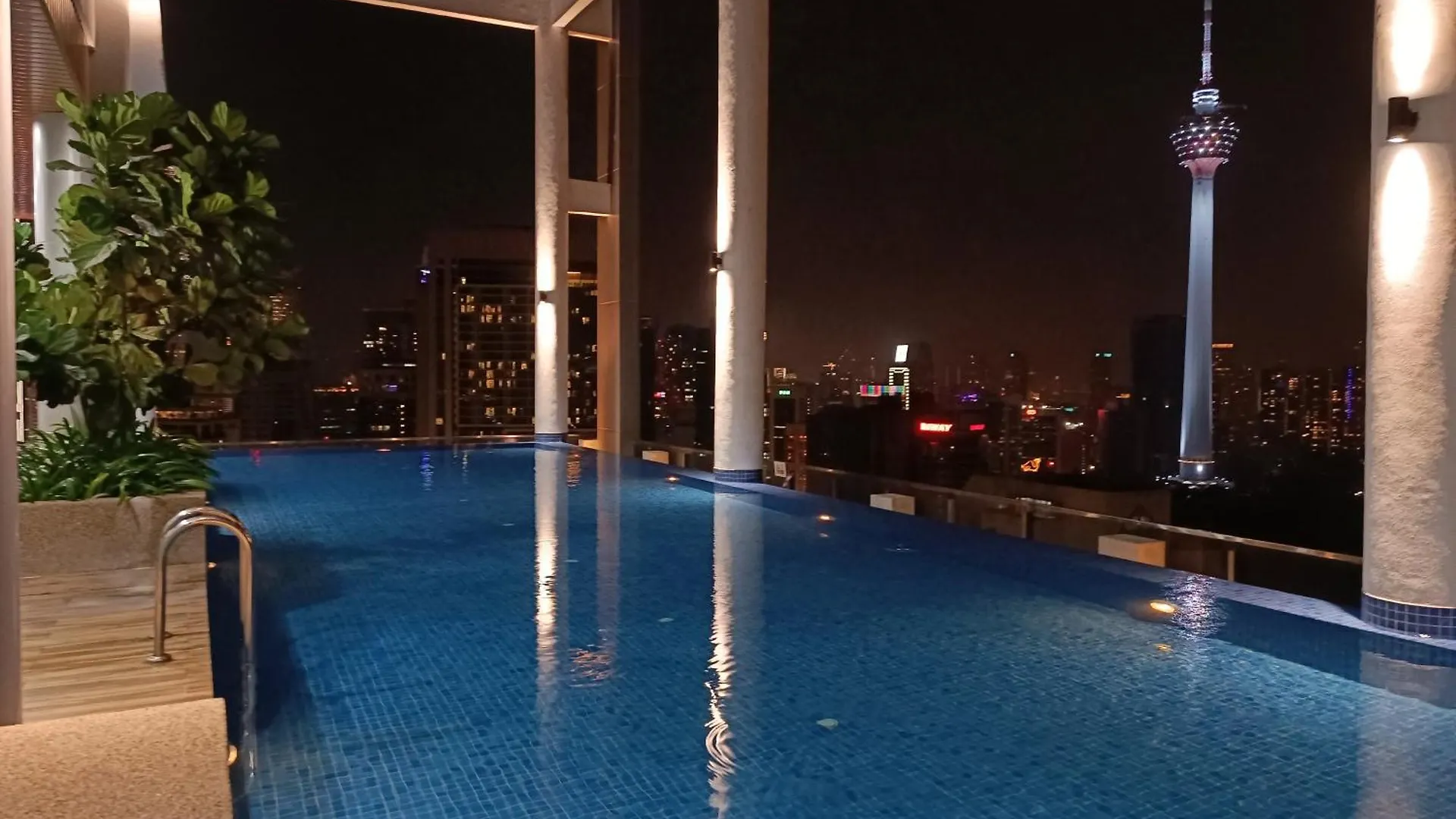 Col 27B Klcc View & Infinity Pool View Apartman Kuala Lumpur